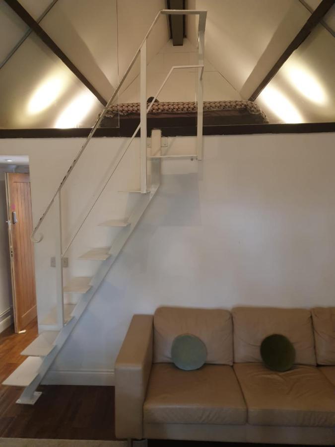 Mezzanine Studio Apartment ลอนดอน ภายนอก รูปภาพ